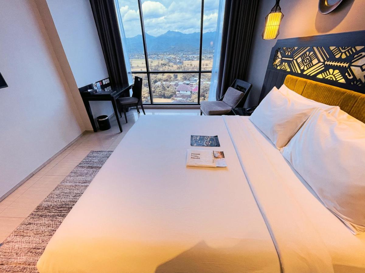 Lombok Astoria Hotel 4*