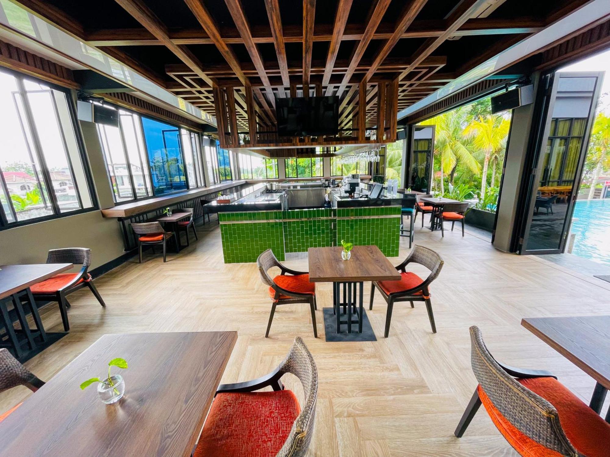 Lombok Astoria Hotel 4*