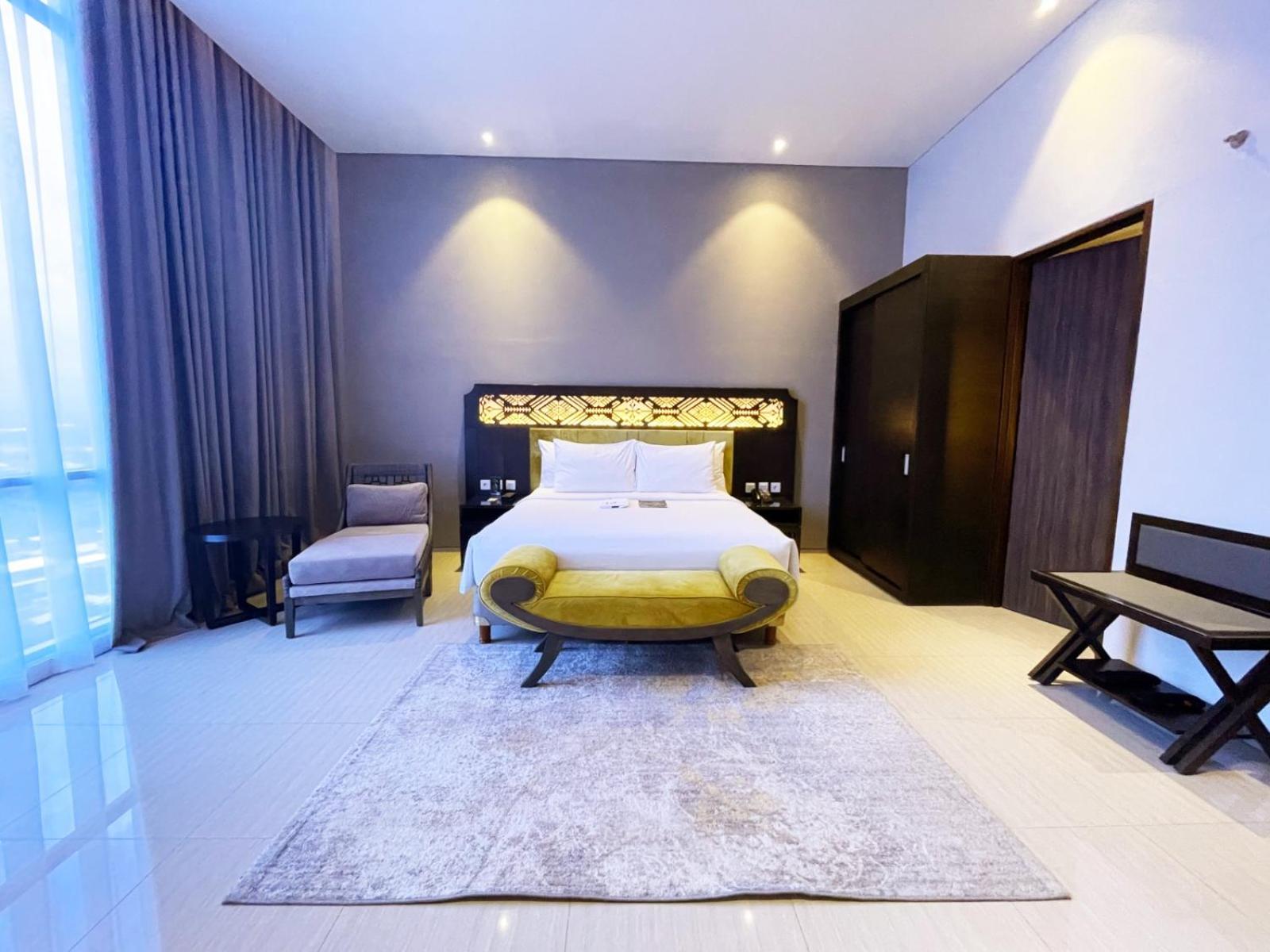 Lombok Astoria Hotel 4*